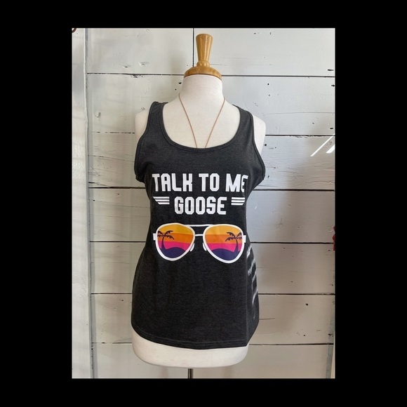 ‘Talk to me Goose’ tank top🔥NWOT - Picture 4 of 4